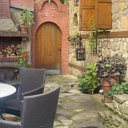 Urban River House Villa *