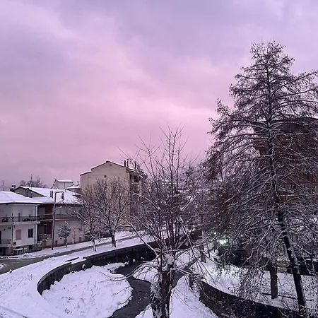 فيلة Urban River House فلورينا