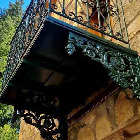Urban River House Villa Florina