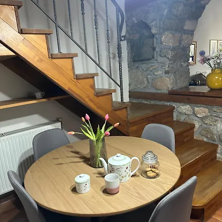 Urban River House Вилла *